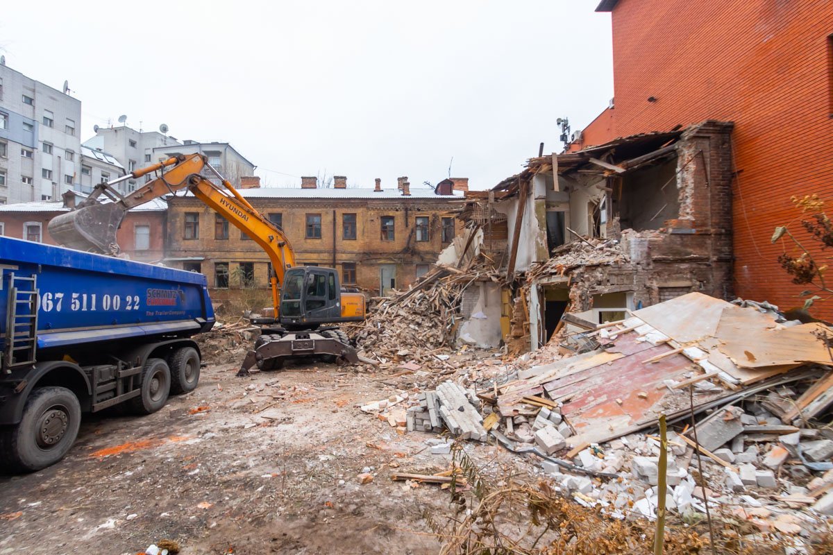 Здание было в аварийном состоянии Здание было в аварийном состоянии