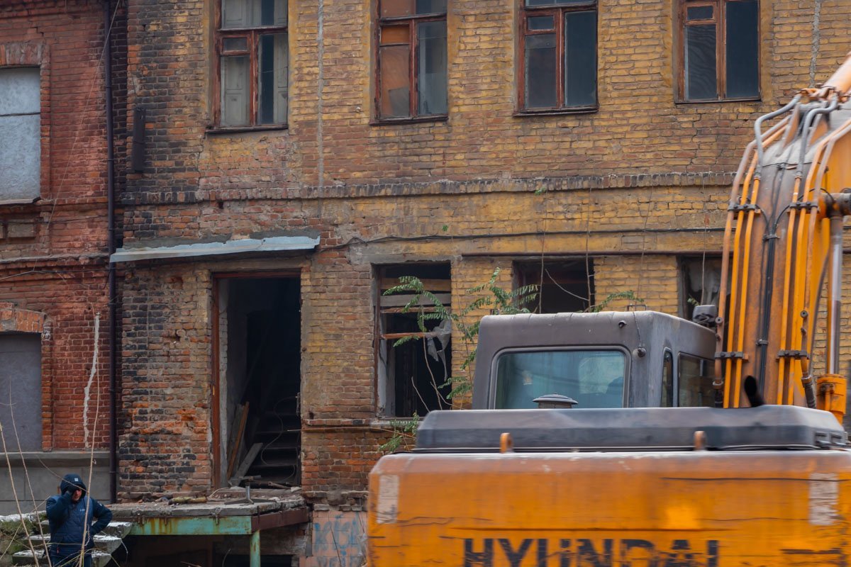 Следующий на очереди - соседний дом №6 Следующий на очереди - соседний дом №6