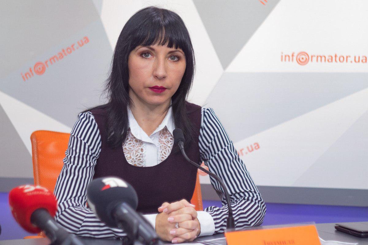 Людмила Копыленко — пресс-секретарь патрульной полиции Днепропетровской области Людмила Копыленко — пресс-секретарь патрульной полиции Днепропетровской области