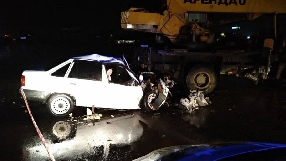 В Днепре на Донецком шоссе возле ТЦ "Эпицентр" произошло ДТП В Днепре на Донецком шоссе возле ТЦ "Эпицентр" произошло ДТП