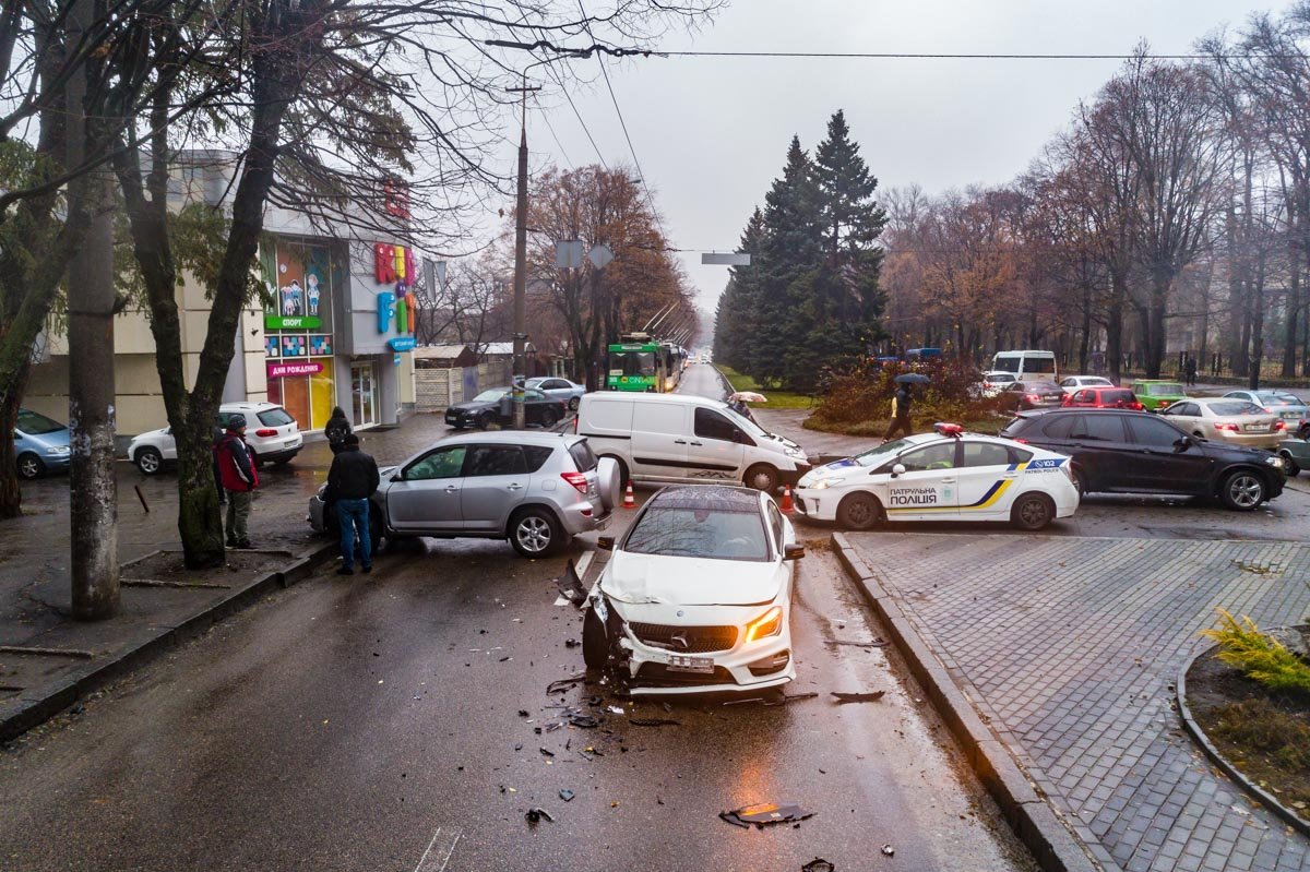 В сторону Dafi нет проезда В сторону Dafi нет проезда