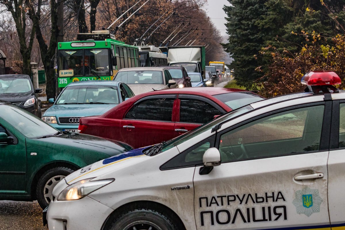 Транспорт пускают в обход Транспорт пускают в обход