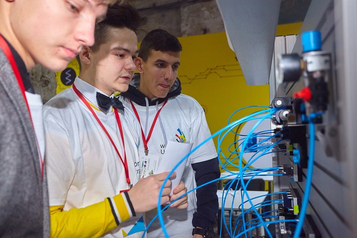 В рамках Worldskills впервые прошли соревнования по мехатронике 2