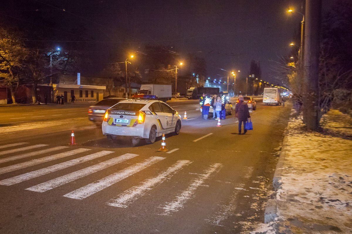 На месте работает патрульный экипаж, вызвана СОГ