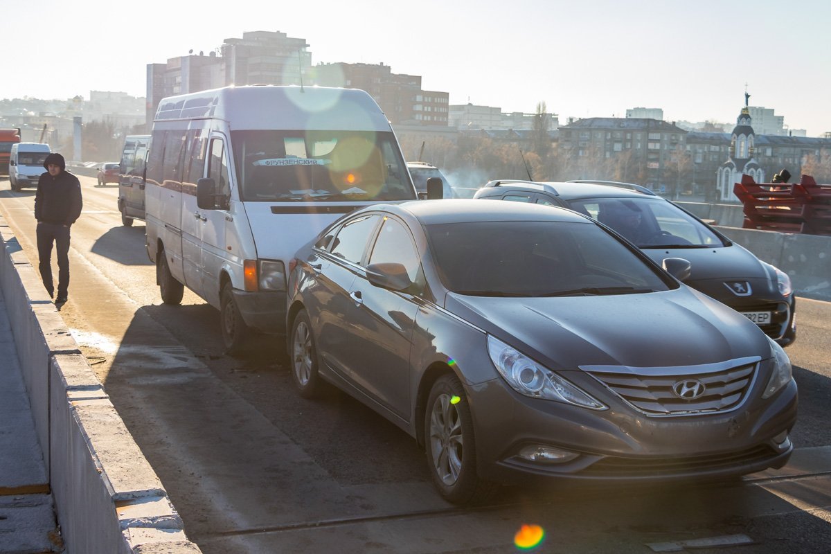Пострадала девушка-пассажир микроавтобуса Пострадала девушка-пассажир микроавтобуса