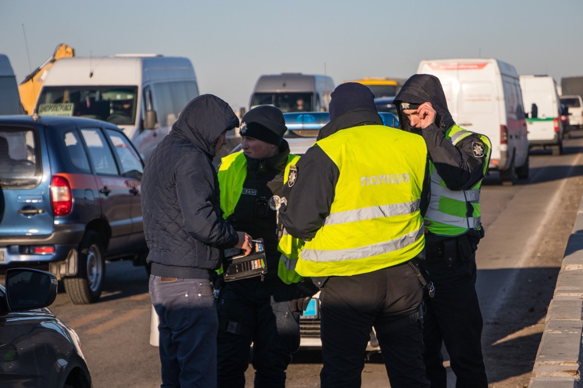На месте работают патрульные На месте работают патрульные