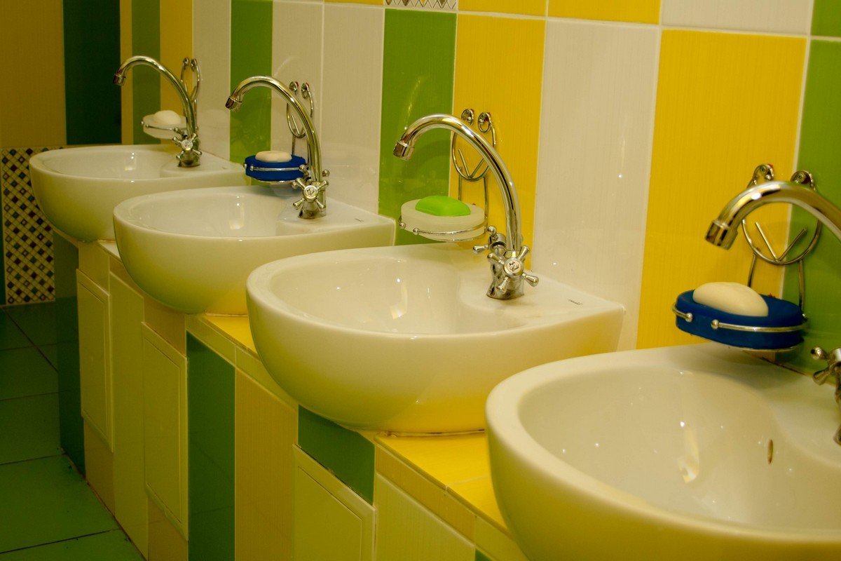 В садике капитально отремонтировали систему отопления и санузлы, расположенные в группах В садике капитально отремонтировали систему отопления и санузлы, расположенные в группах