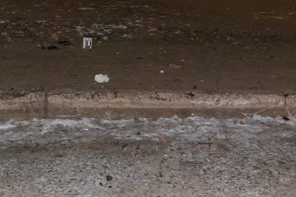 Правоохранители внимательно осмотрели место проишествия