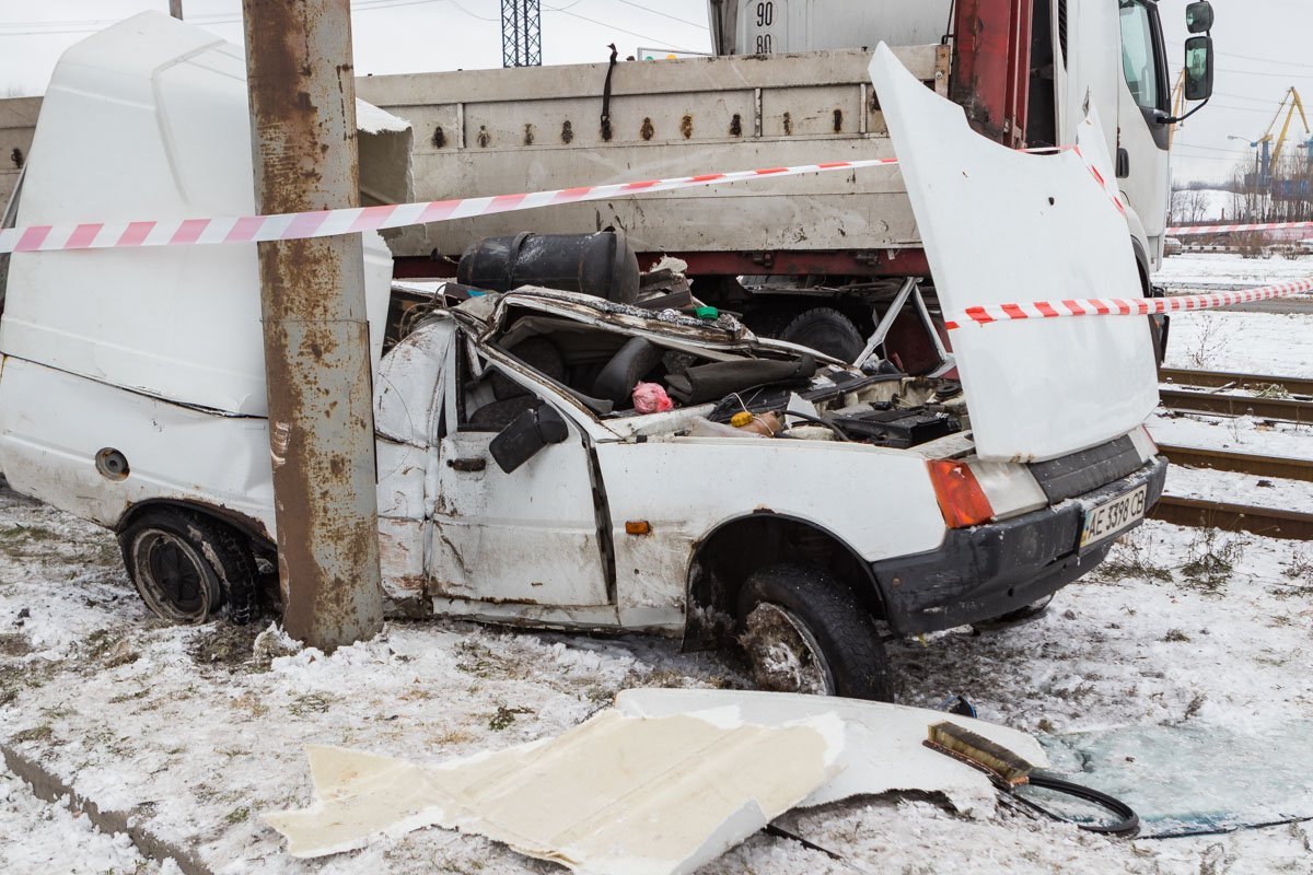 В инциденте пострадал водитель легкового автомобиля В инциденте пострадал водитель легкового автомобиля
