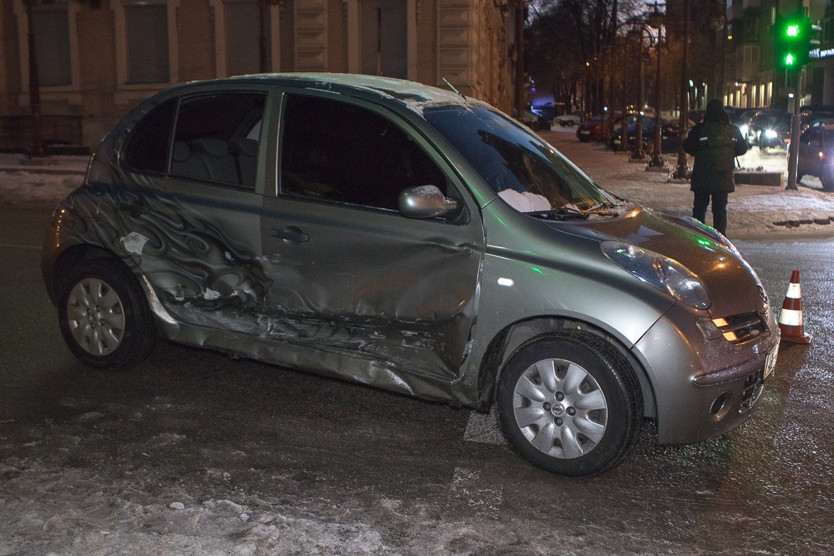 Skoda буквально протаранила Nissan в бок