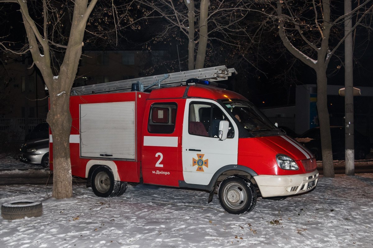 На месте работала бригада 2-й пожарно-спасательной части ГСЧС На месте работала бригада 2-й пожарно-спасательной части ГСЧС