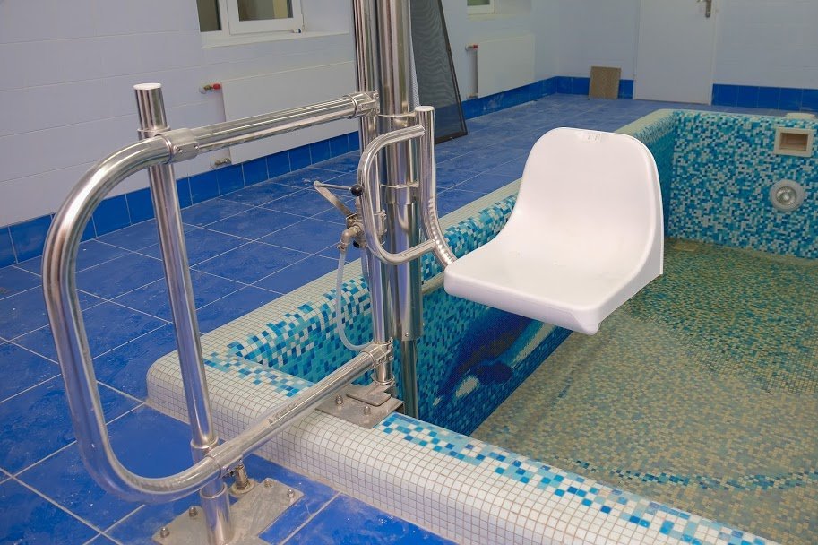 Тут есть даже бассейн