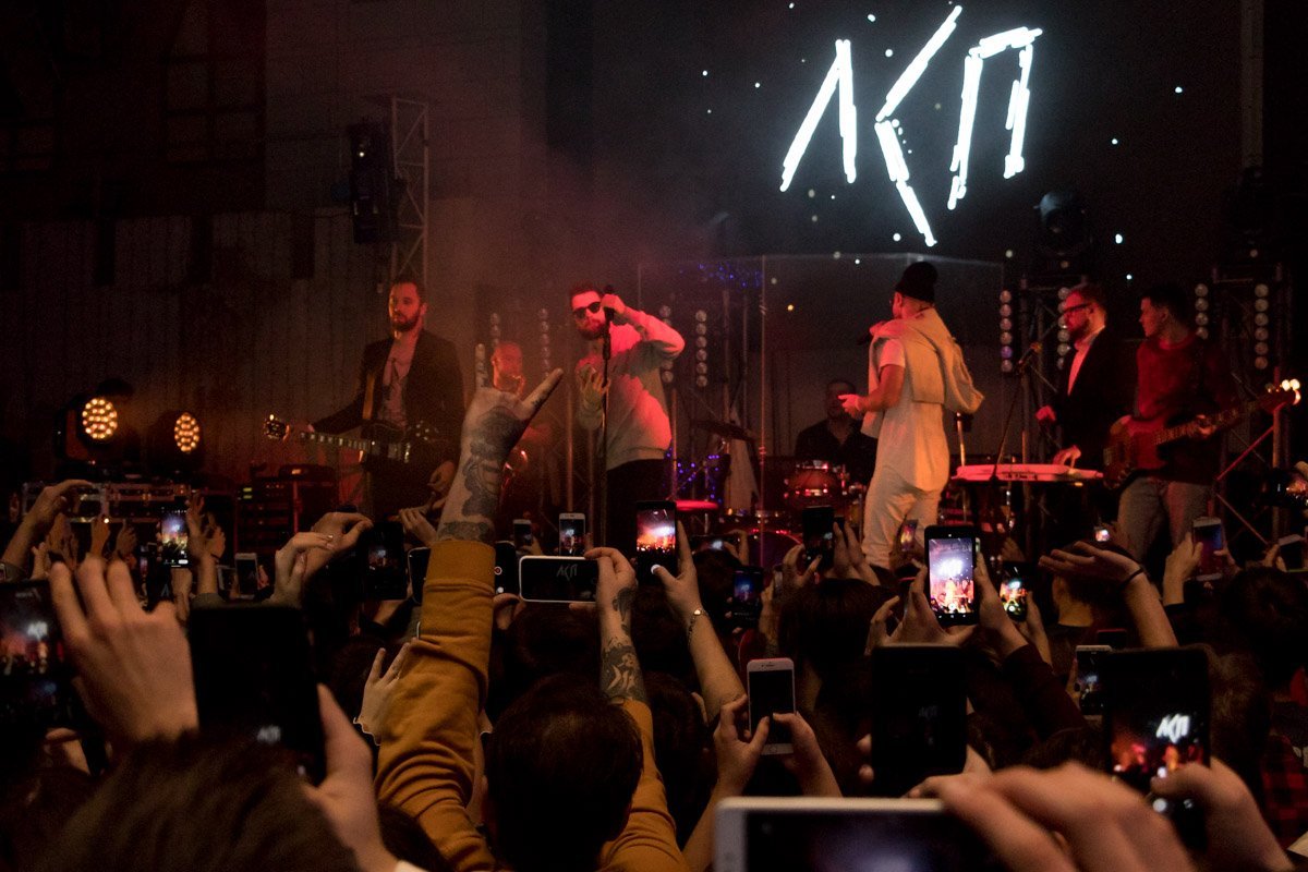 В клубе собрался аншлаг