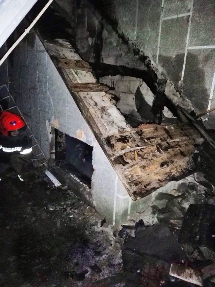 В пожаре умер хозяин дома В пожаре умер хозяин дома