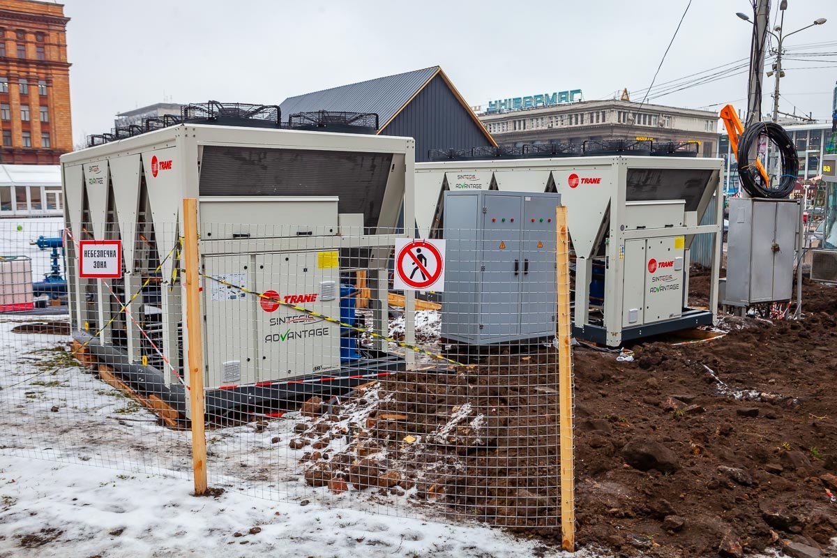 На участке установили холодильное оборудование