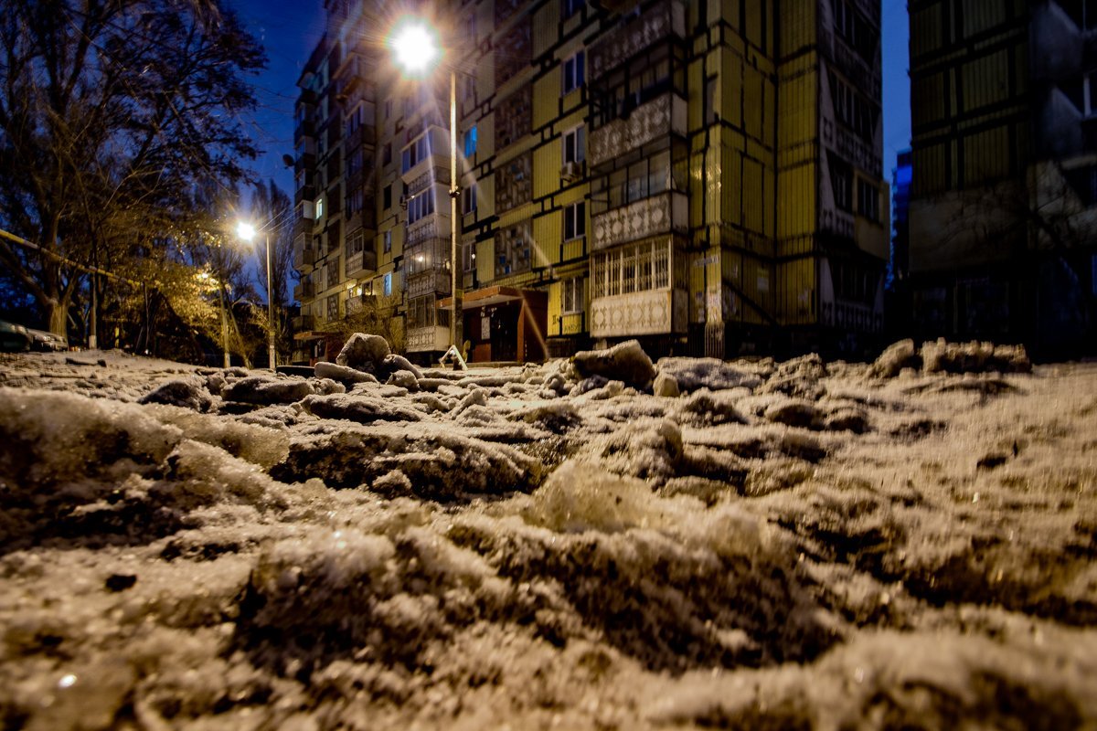 С наступлением ночи городские пейзажи меняют привычные очертания С наступлением ночи городские пейзажи меняют привычные очертания