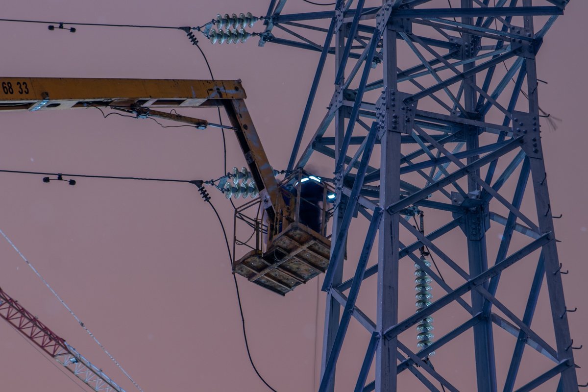 Опасный участок оградили конусами