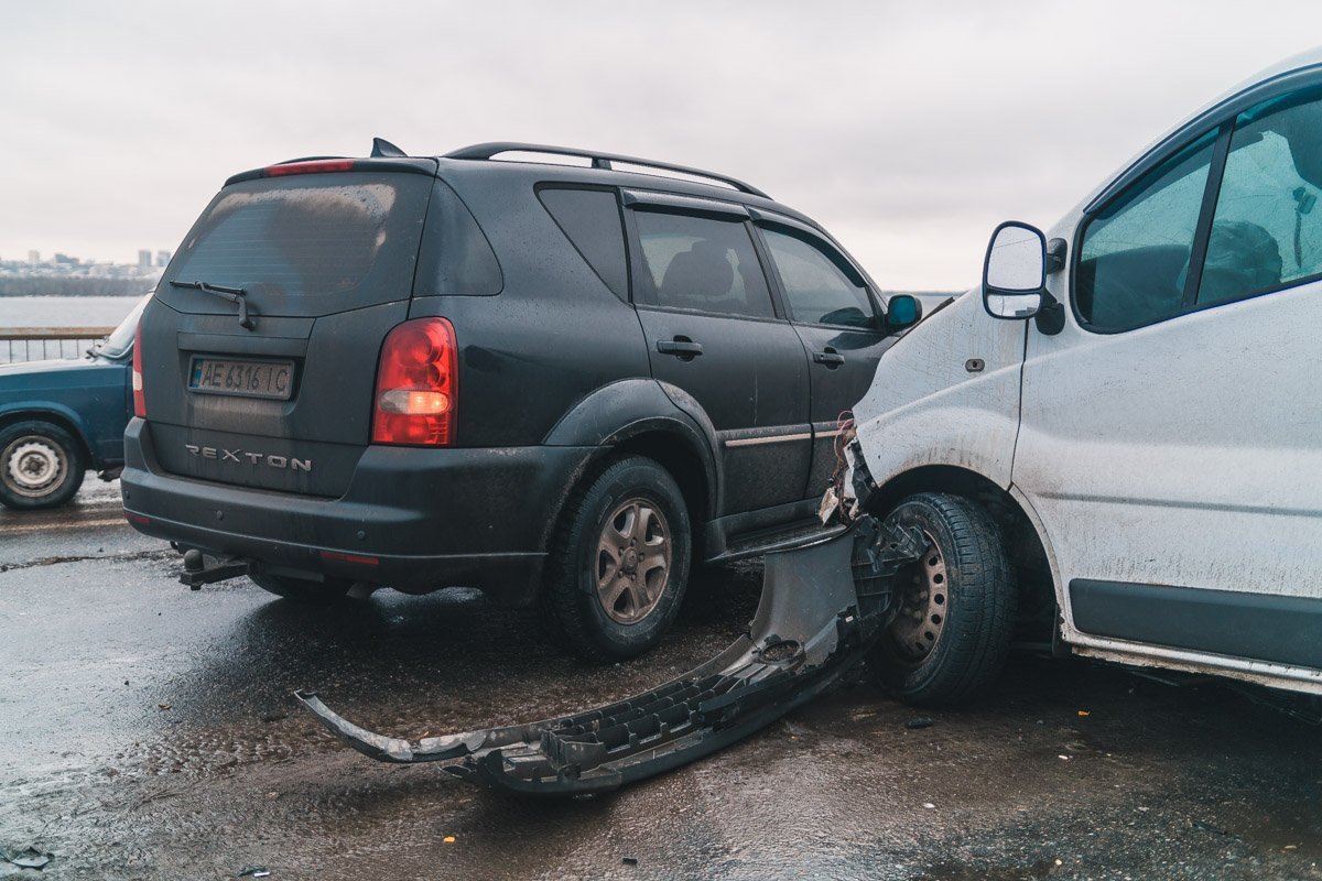 Водитель Audi получил ушиб грудной клетки Водитель Audi получил ушиб грудной клетки