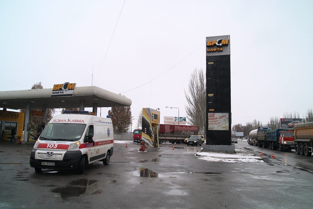 Загорелась стела заправки Загорелась стела заправки