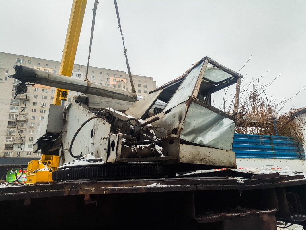 Мужчина, который был в кабине, успел вовремя выпрыгнуть Мужчина, который был в кабине, успел вовремя выпрыгнуть