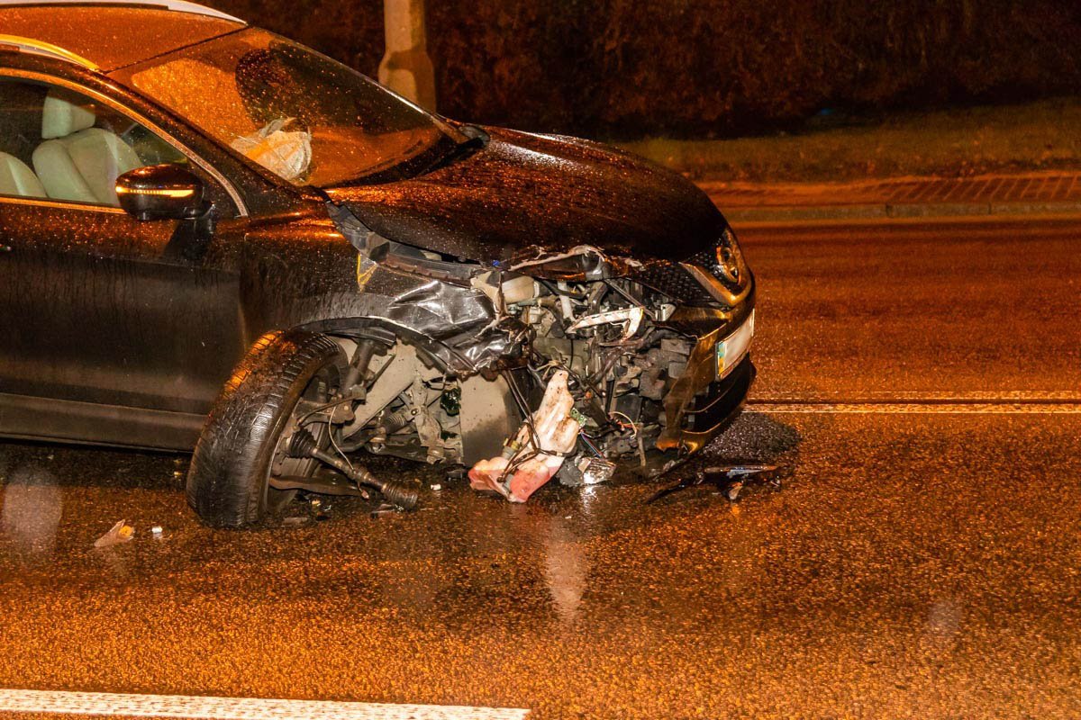 Повреждения Nissan Повреждения Nissan