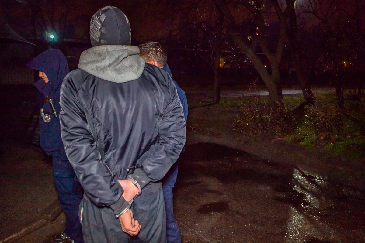 Предали друзья