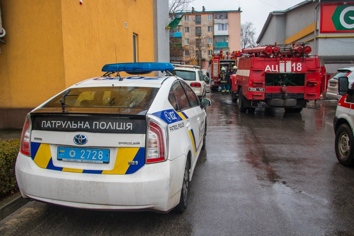 10 декабря начался пожар на территории частной клиники 10 декабря начался пожар на территории частной клиники