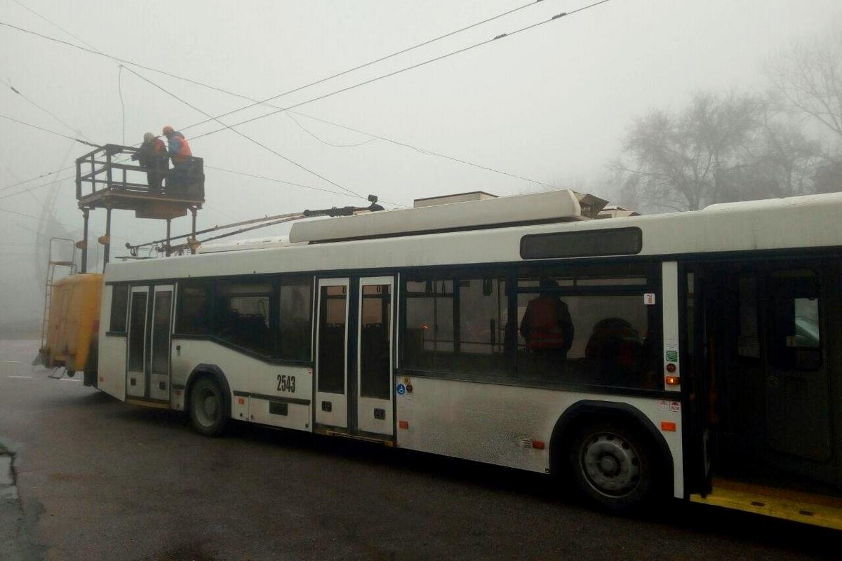 Аварийная бригада уже на месте Аварийная бригада уже на месте