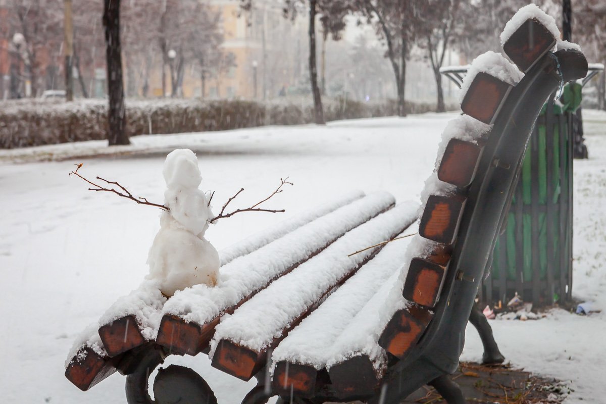 Днепр засыпало снегом: что происходит на дорогах 17