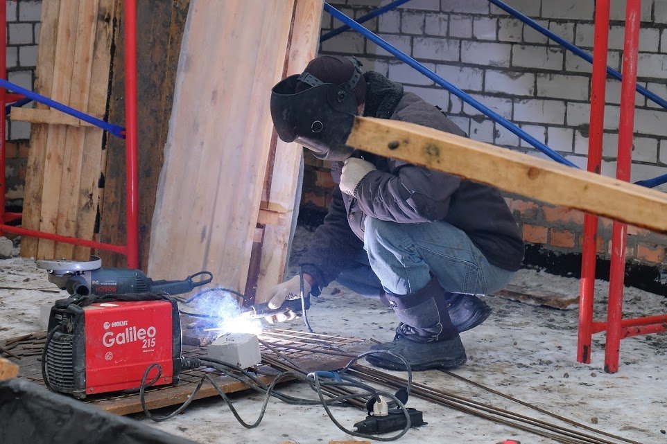 В Петриковке активно ведутся работы В Петриковке активно ведутся работы