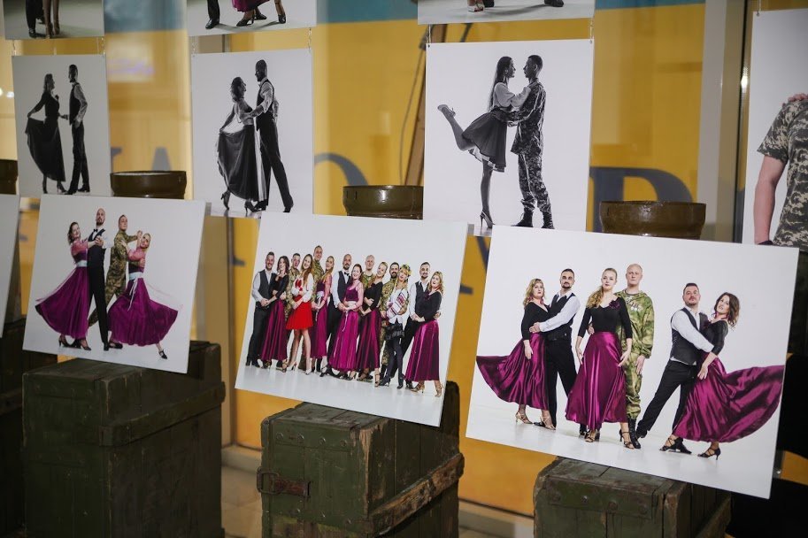 На фотографиях - семь пар На фотографиях - семь пар