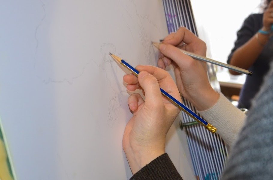 Дети решили изобразить Днепропетровщину неотъемлемой частью Единой Украины, каждый из регионов которой имеет свои символы