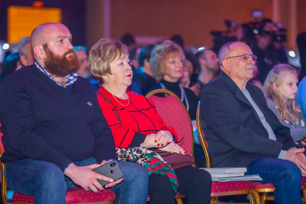 Болели за девчонок Болели за девчонок
