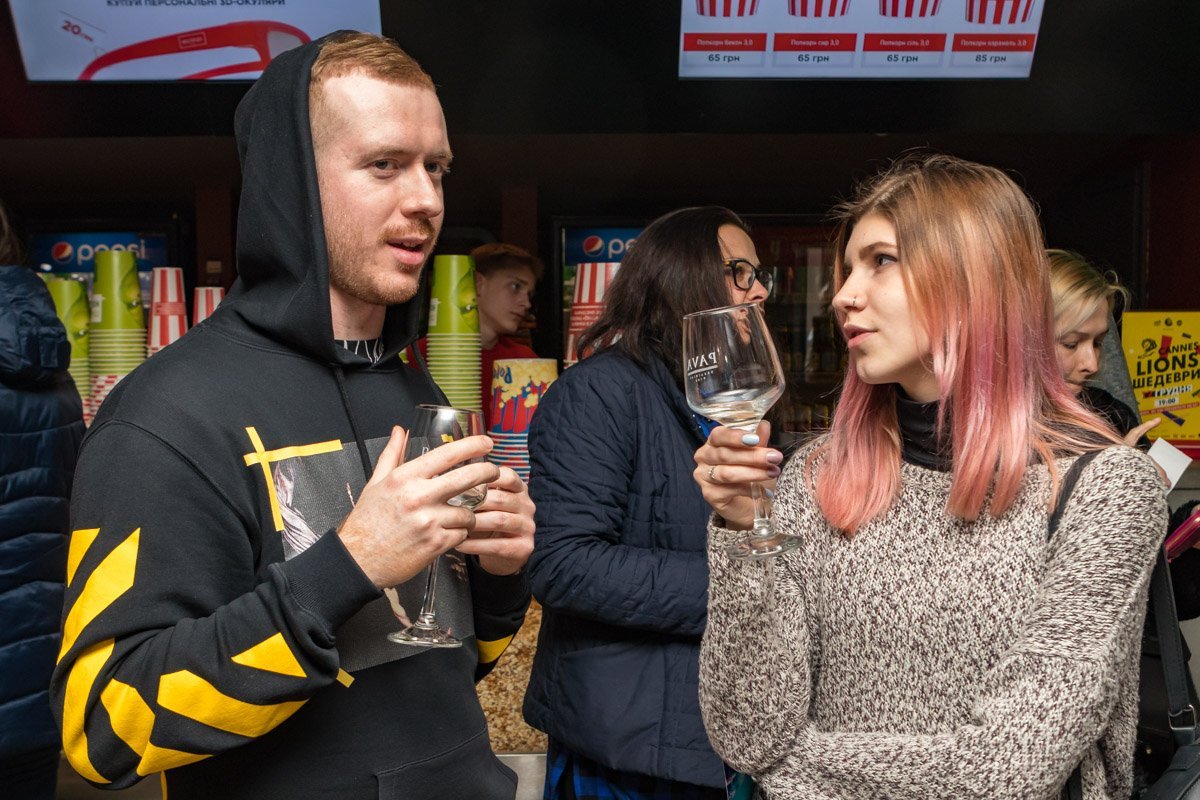 А действительно, если его в сауне закрыть?