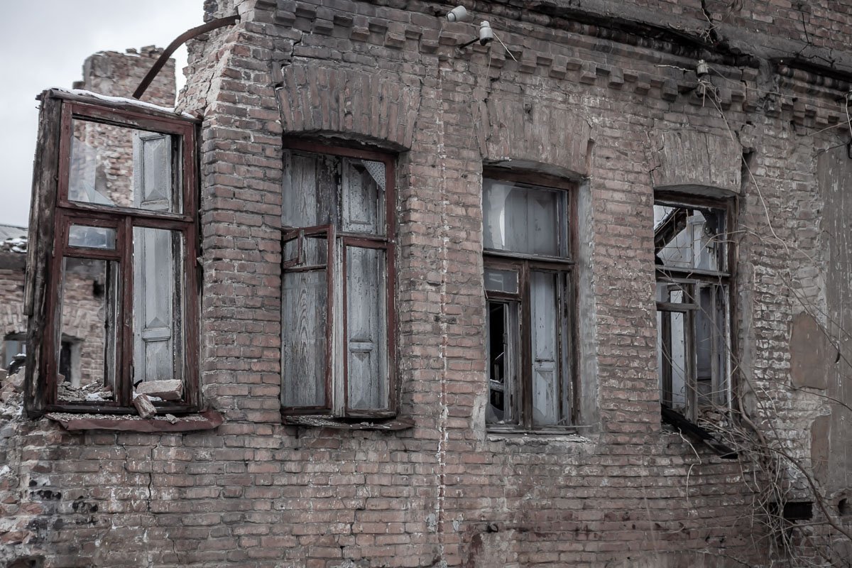 В этих окнах больше никого нет В этих окнах больше никого нет