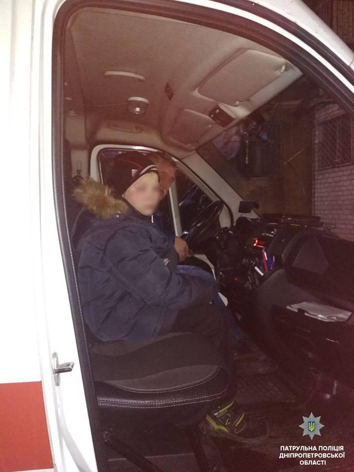 Медики забрали мальчика в детскую областную больницу на Космической