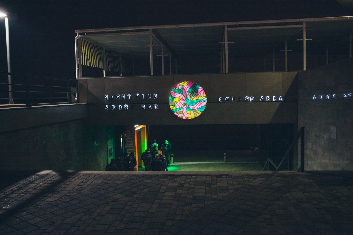 В Днепре стреляли в ночном клубе RIO  В Днепре стреляли в ночном клубе RIO