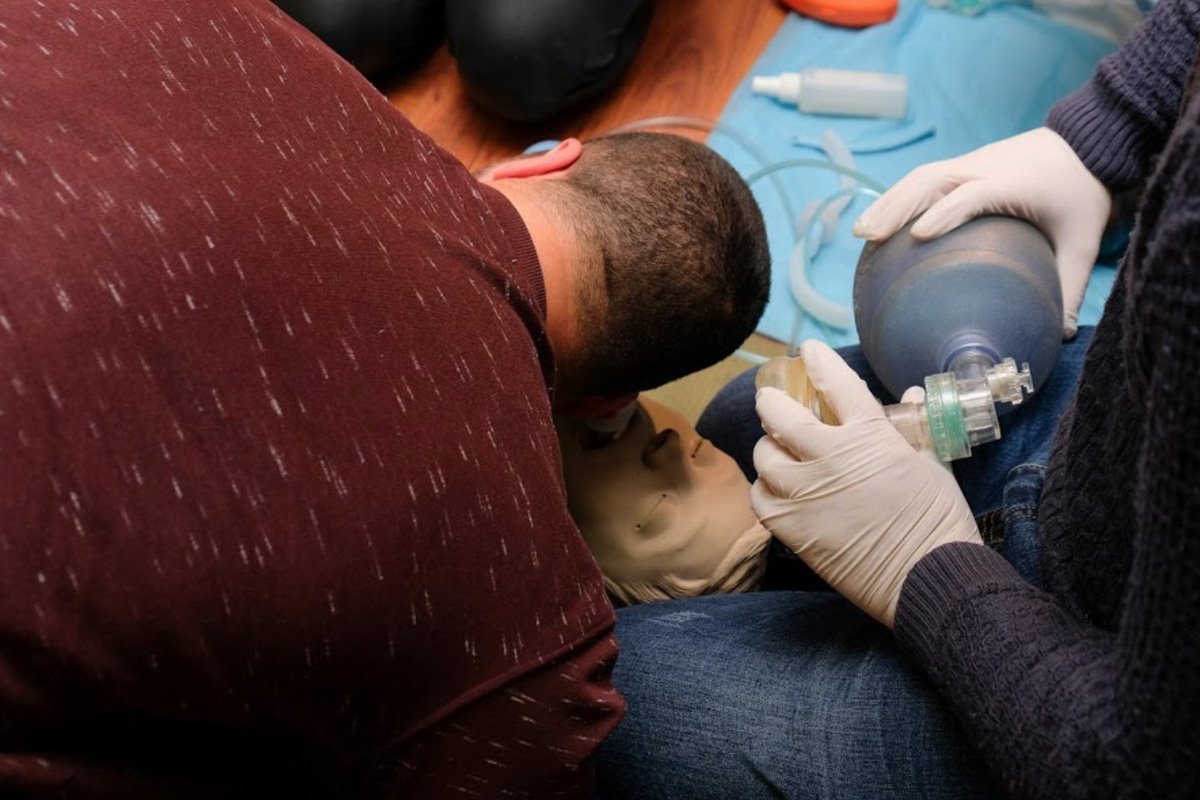 После пяти дней учебы полицейские сдают экзамен