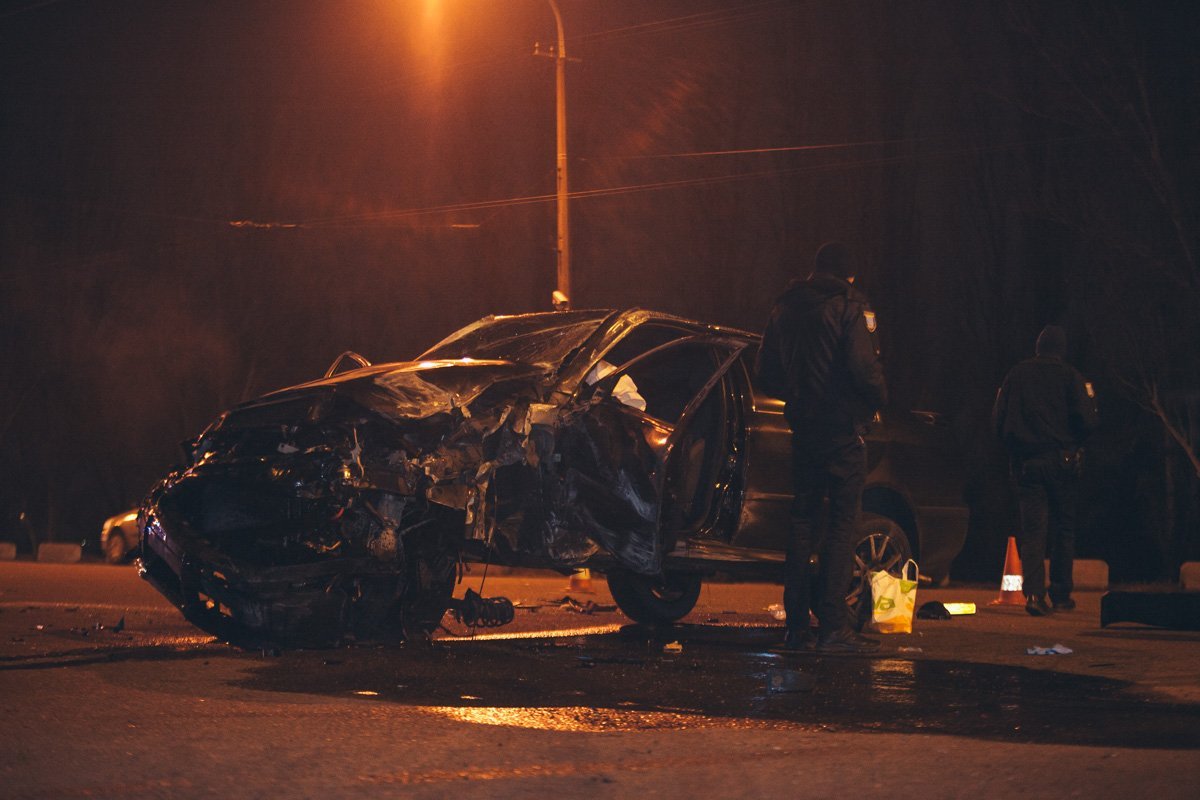 Автомобиль Skoda ехал на очень большой скорости