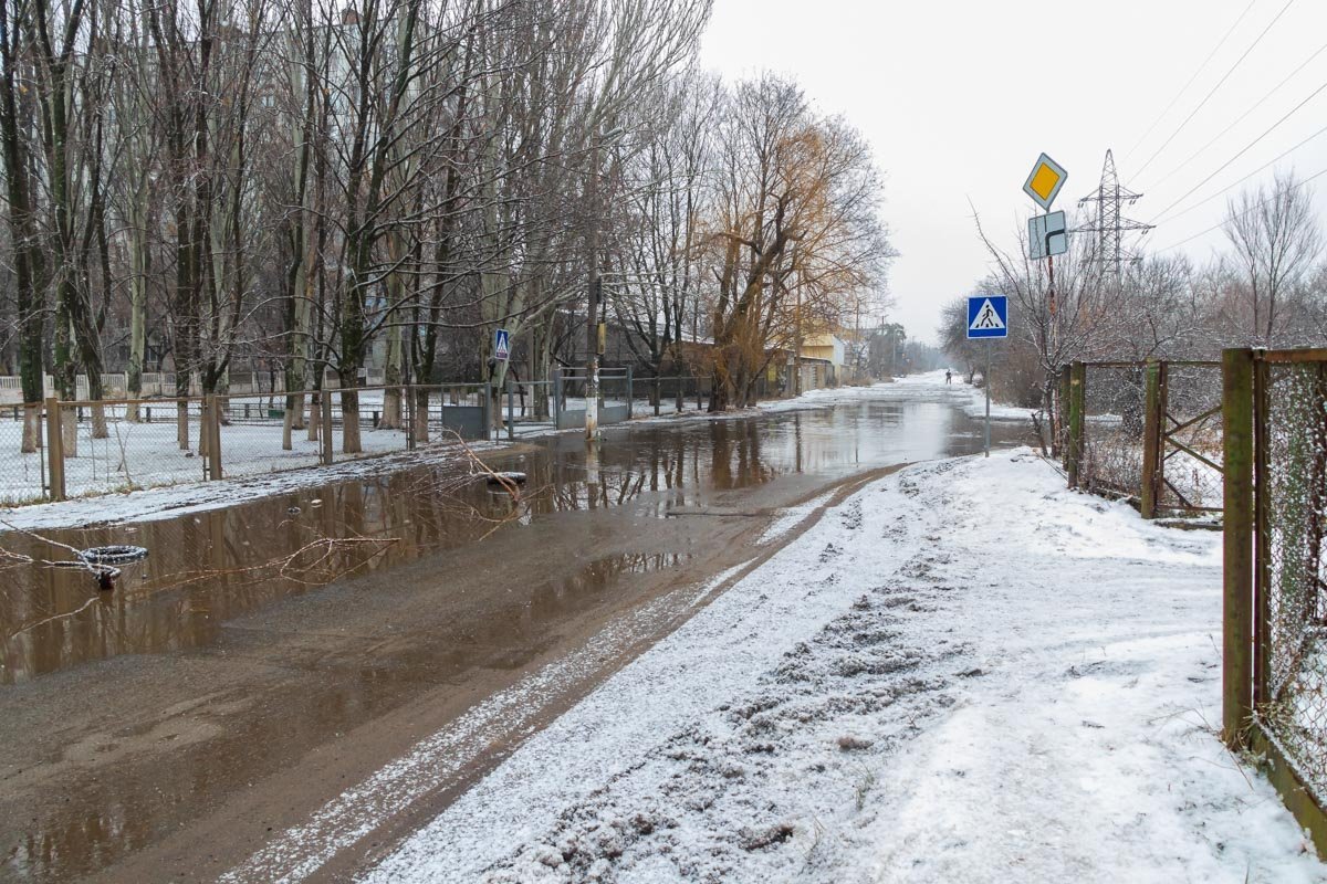 Подобный "застой" на Холодильной - явление привычное Подобный "застой" на Холодильной - явление привычное