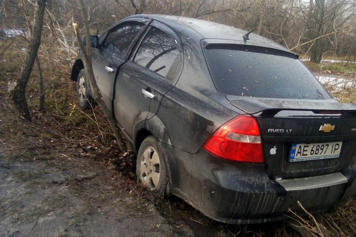 Жертв нет, "пострадал" лишь автомобиль