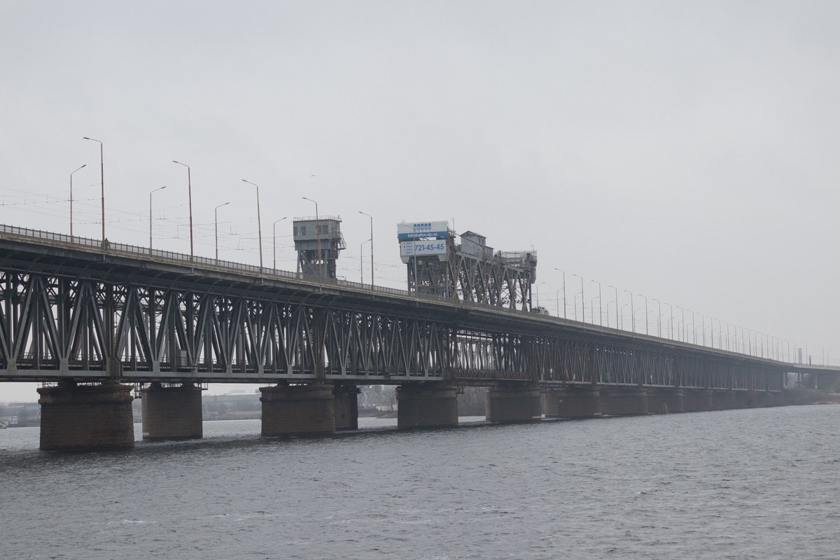 Мало кто обращал на сложную конструкцию моста