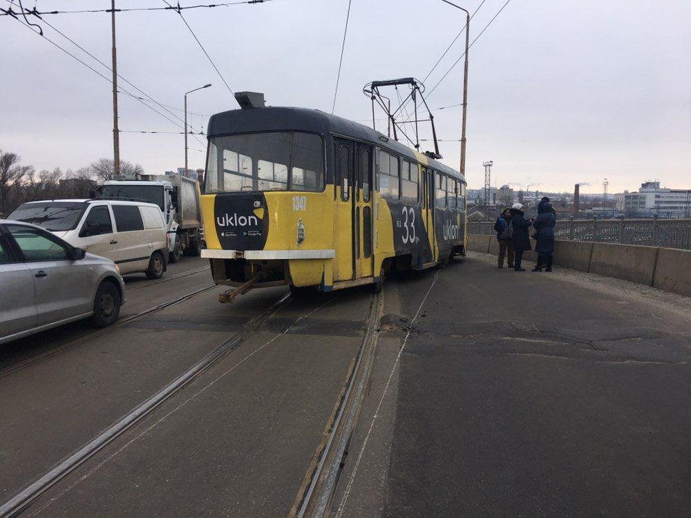 Предварительно, никто из пассажиров трамвая не пострадал