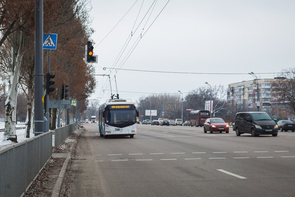В связи с этим в городе отключили светофоры на нескольких улицах и проспектах В связи с этим в городе отключили светофоры на нескольких улицах и проспектах