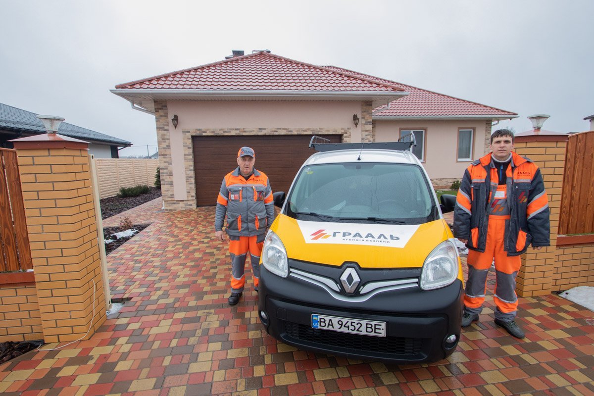 Для того, чтобы спать спокойно, не стоит быть одним списка Forbes, достаточно обратиться в Агентство Безопасности «ГРААЛЬ»