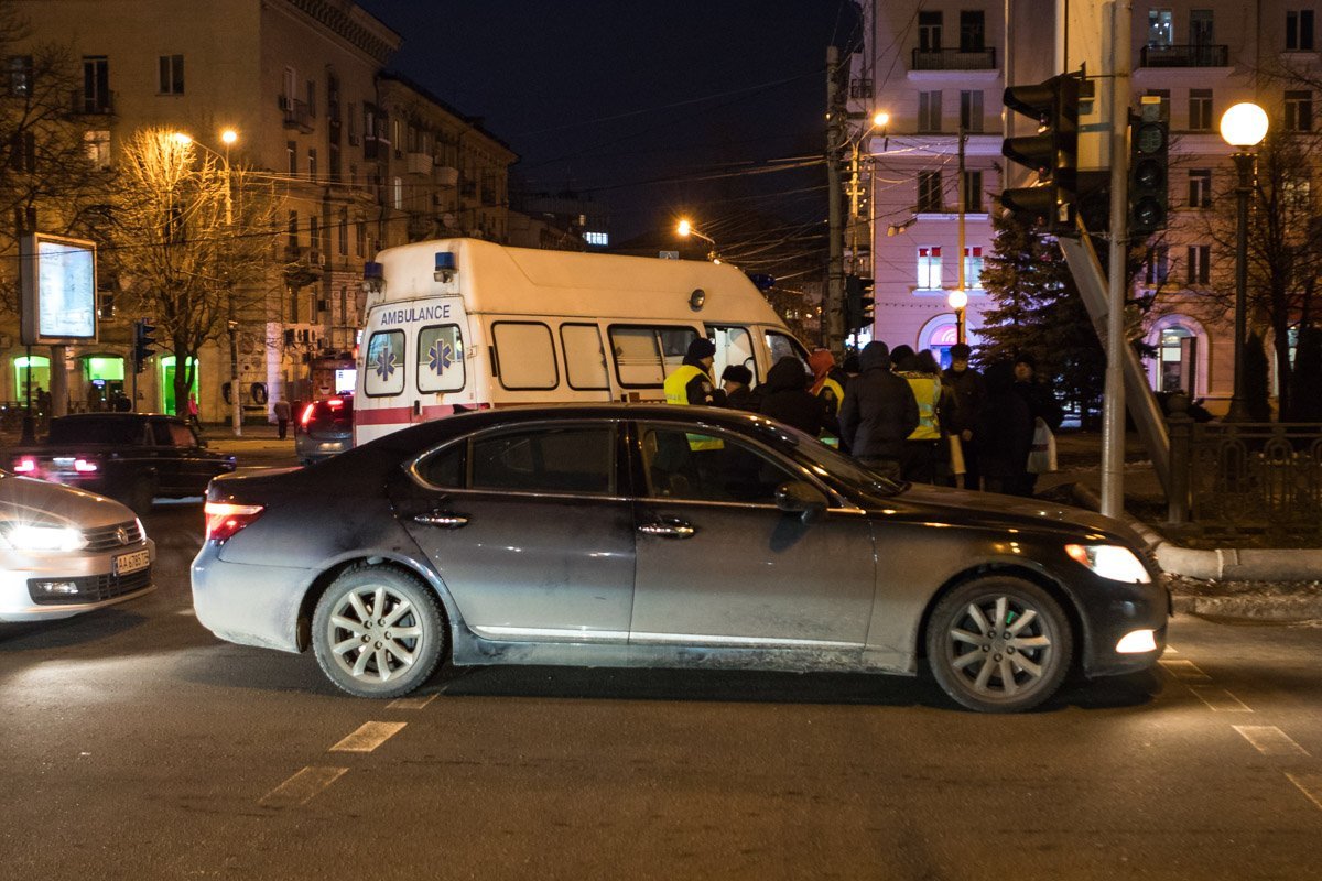 Авария произошла приблизительно в 16:00