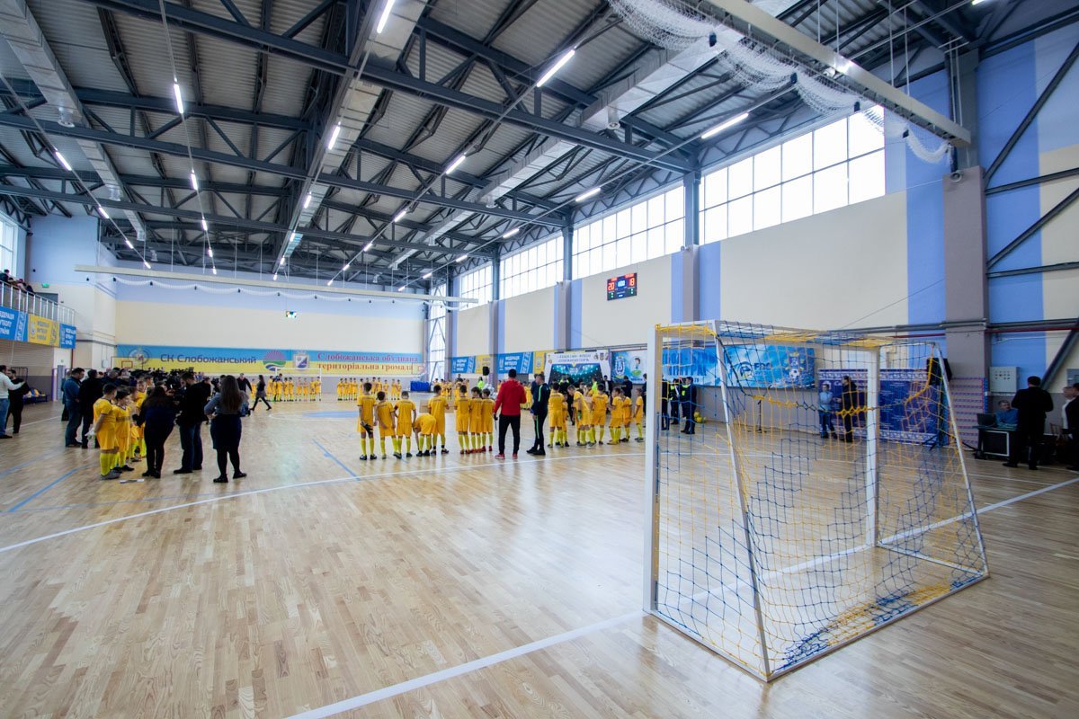 Участие приняли около 100 учеников Участие приняли около 100 учеников