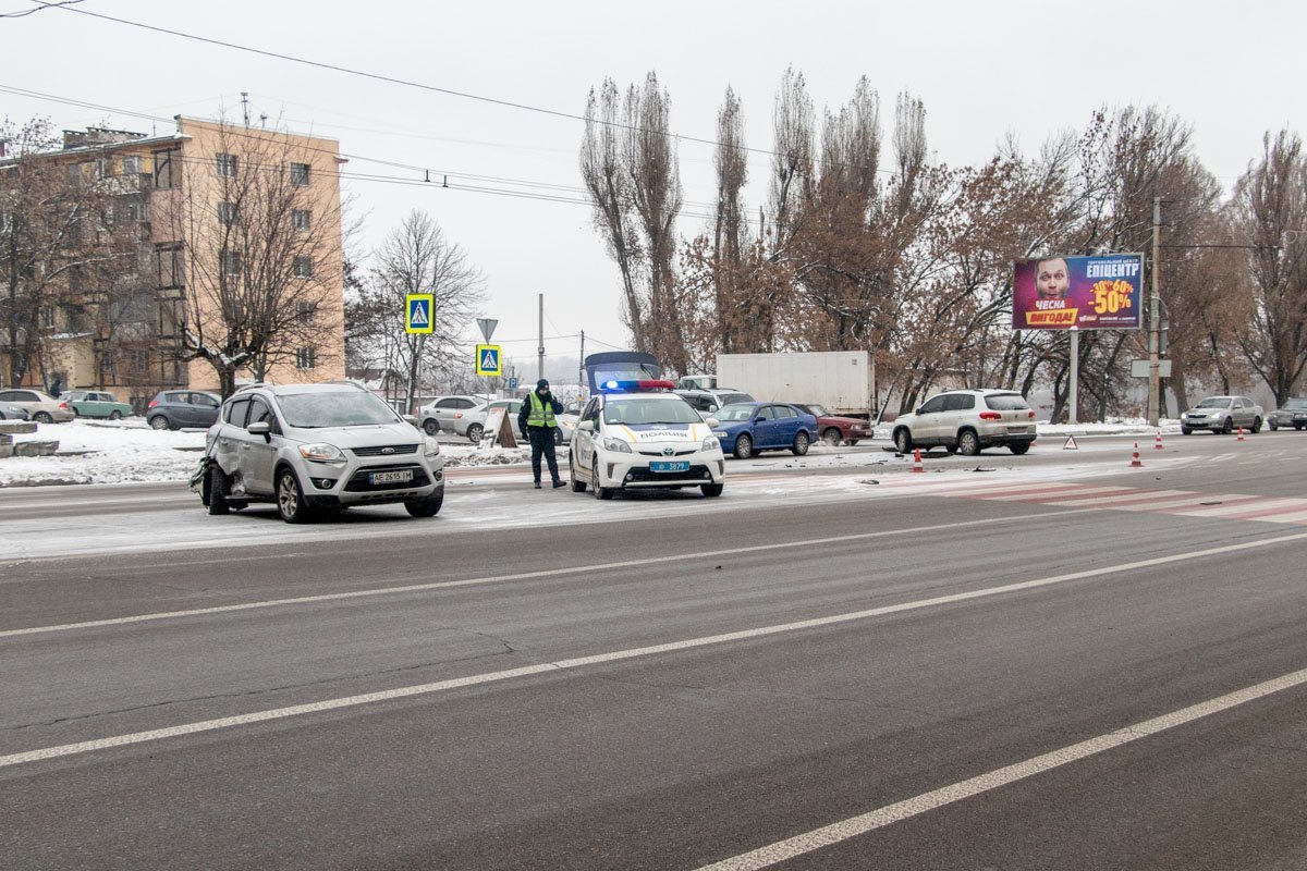 Полиция на месте, ожидается приезд следователя по ДТП