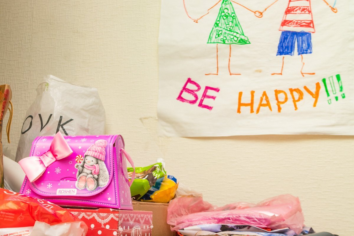 Волонтеры и предприниматели из Днепра подарят детям-сиротам новогоднее чудо 10