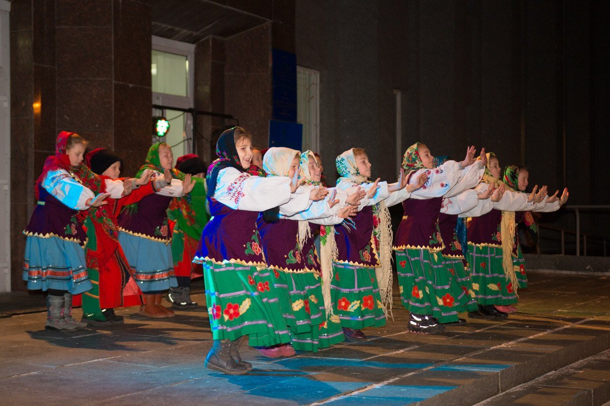 Выступления детских коллективов